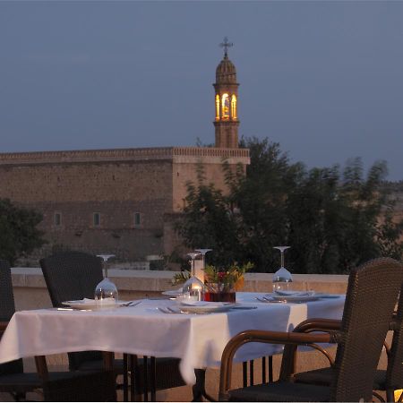 Kasr-I Nehroz Hotel Midyat Exteriör bild
