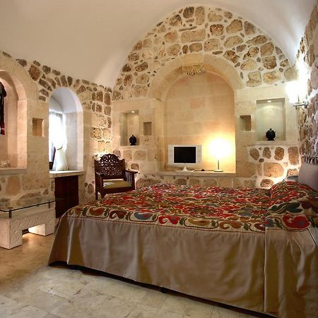 Kasr-I Nehroz Hotel Midyat Exteriör bild