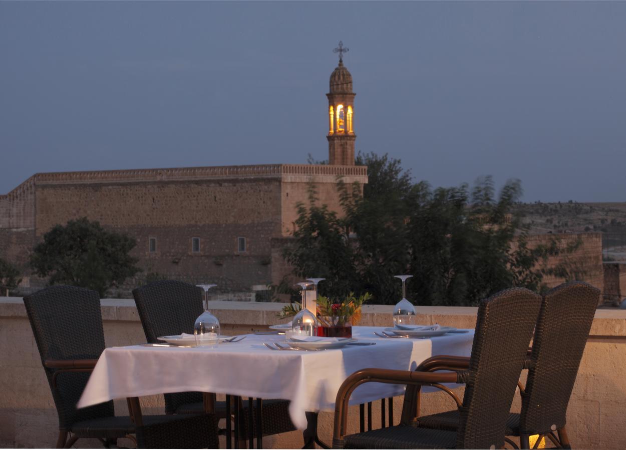 Kasr-I Nehroz Hotel Midyat Exteriör bild