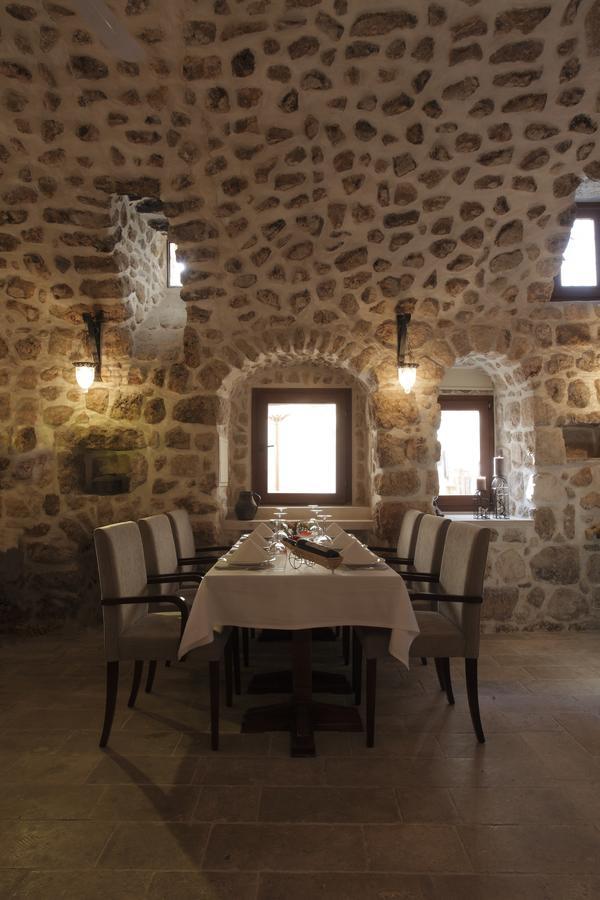 Kasr-I Nehroz Hotel Midyat Exteriör bild