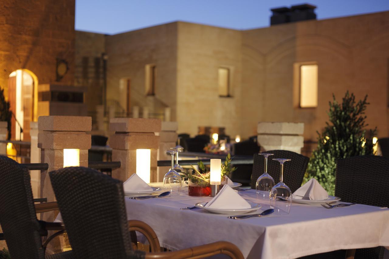 Kasr-I Nehroz Hotel Midyat Exteriör bild