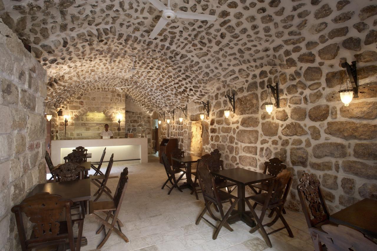 Kasr-I Nehroz Hotel Midyat Exteriör bild