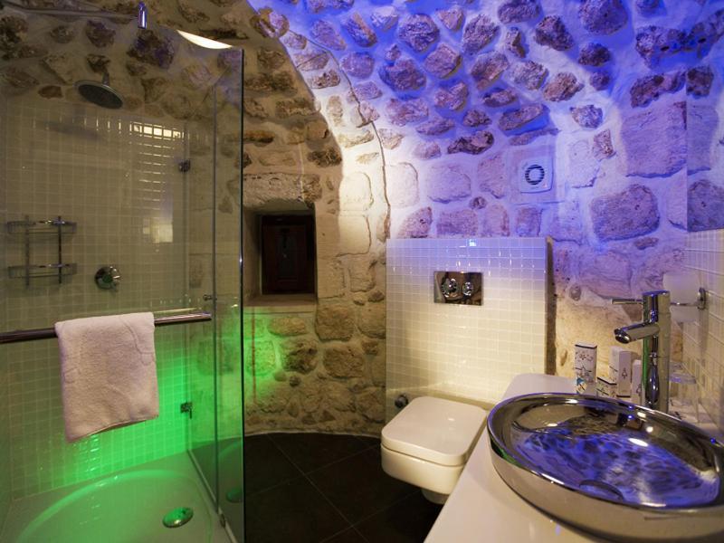 Kasr-I Nehroz Hotel Midyat Exteriör bild