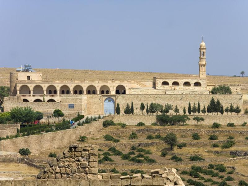 Kasr-I Nehroz Hotel Midyat Exteriör bild