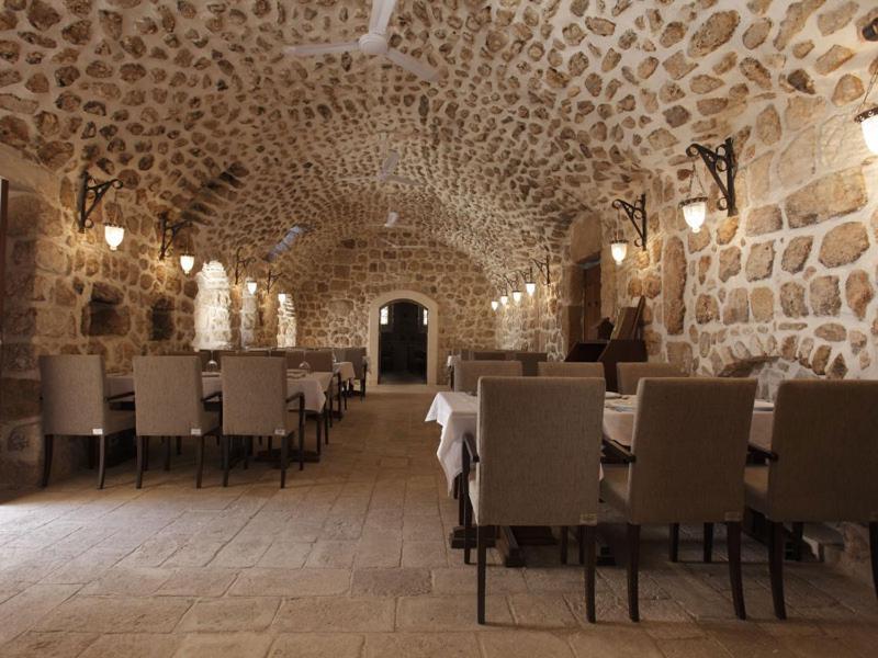 Kasr-I Nehroz Hotel Midyat Exteriör bild