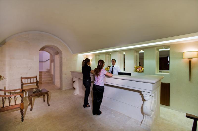 Kasr-I Nehroz Hotel Midyat Exteriör bild
